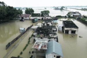Over dozen of houses in Deukhuri inundated